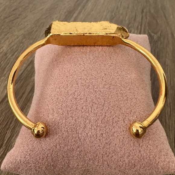 Raw White Druzy Quartz Cuff Bracelet Adjustable Gold Plated Titanium LIKE NEW - Picture 8 of 11